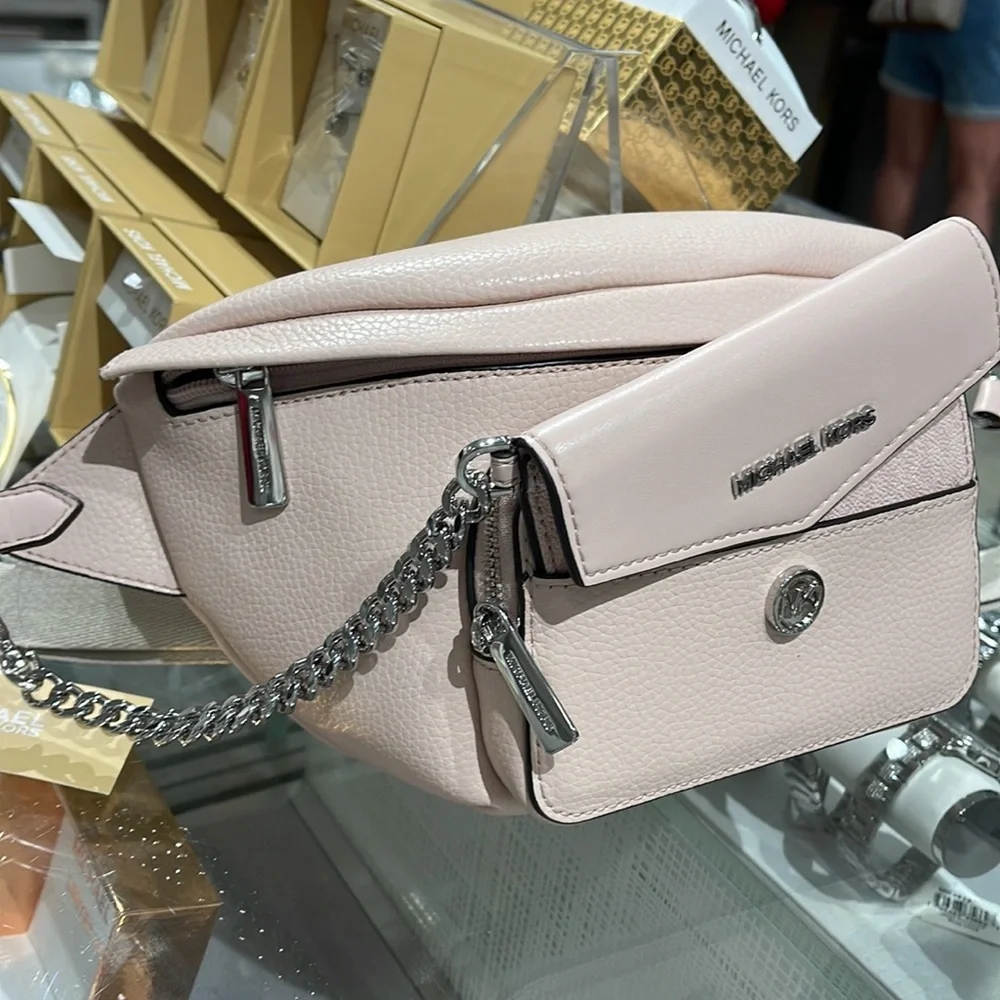 MICHAEL KORS Maisie Large Pebbled Leather 2-in-1 Sling Pack LT Powder Blush NWT